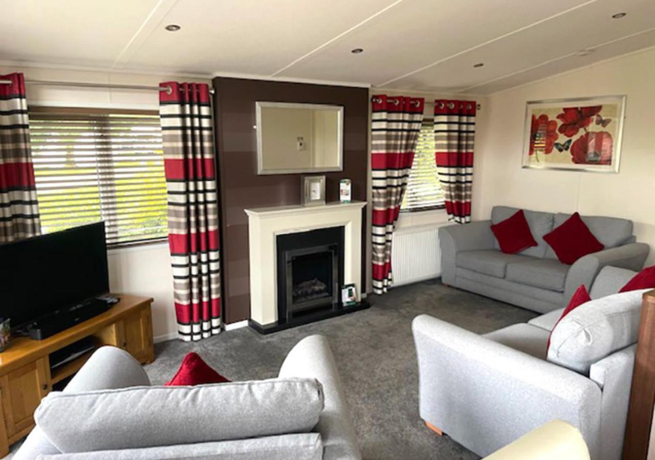 Lomond Woods Holiday Park Балоч Екстериор снимка
